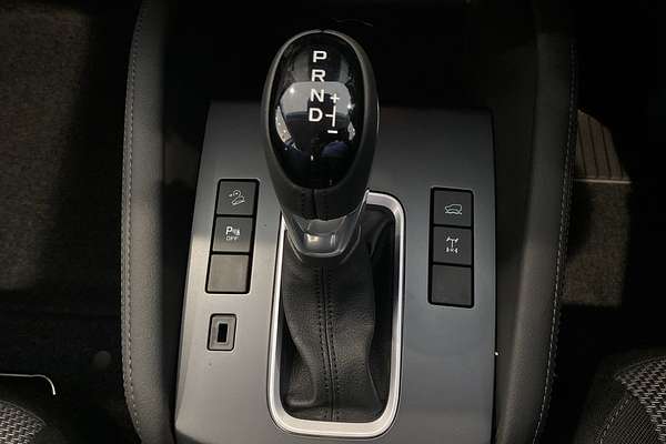 2025 Mazda BT-50 XTR TF 4X4 thumb-25