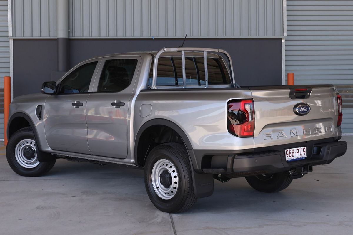 2025 Ford Ranger XL 4X4 2.0L