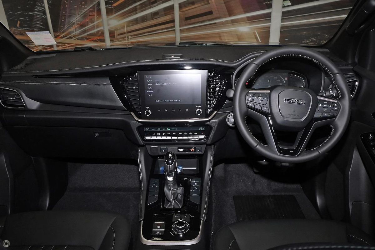2025 Isuzu MU-X LS-T image 14