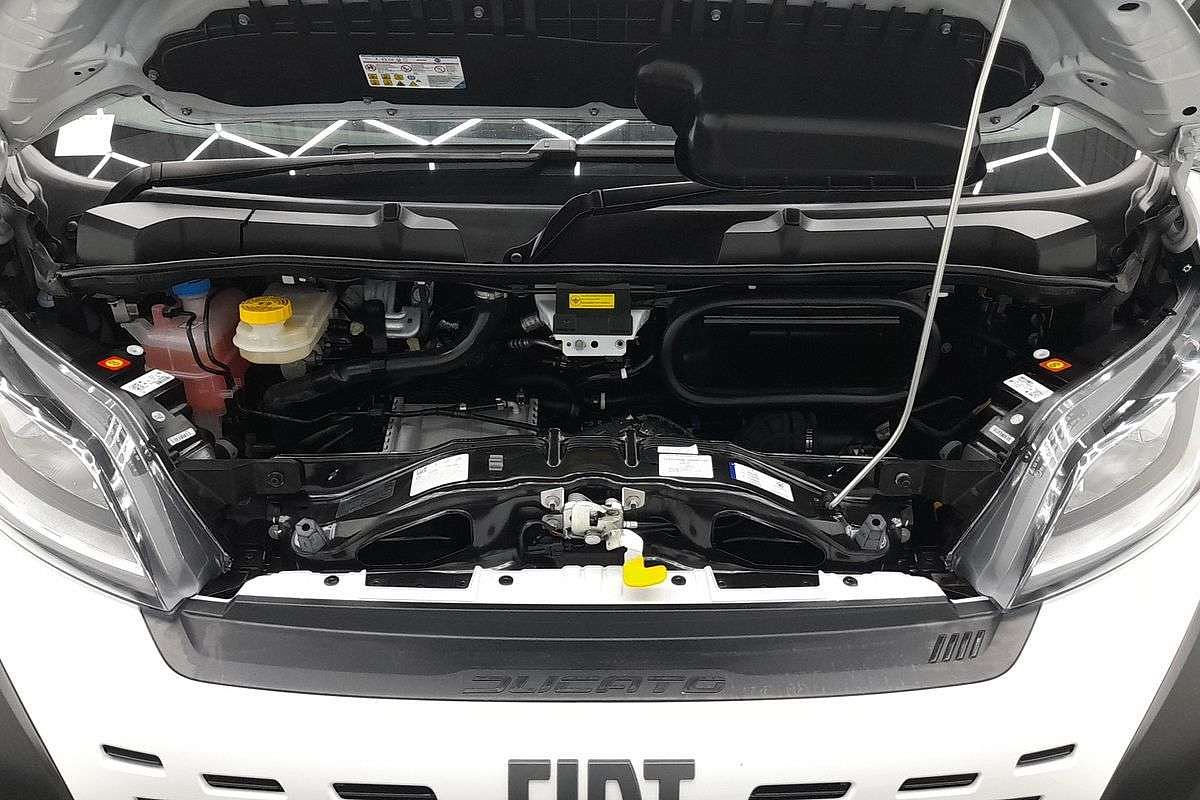 2026 Fiat Ducato Series 2 ELWB Mid Roof image 15