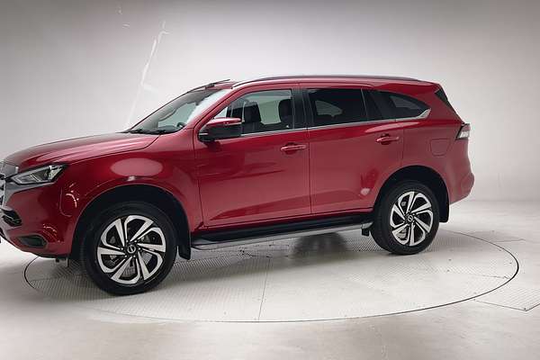 2022 Isuzu MU-X LS-T thumb-3