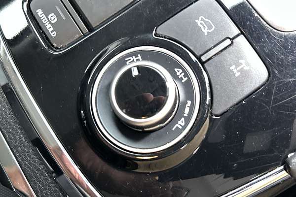 2022 Isuzu MU-X LS-T thumb-16