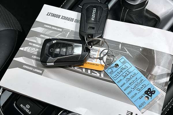 2022 Isuzu MU-X LS-T thumb-22