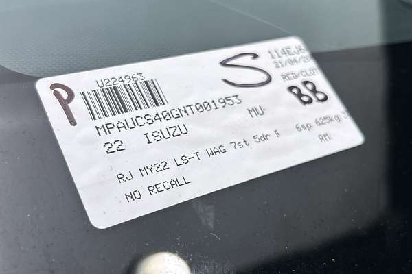 2022 Isuzu MU-X LS-T thumb-23