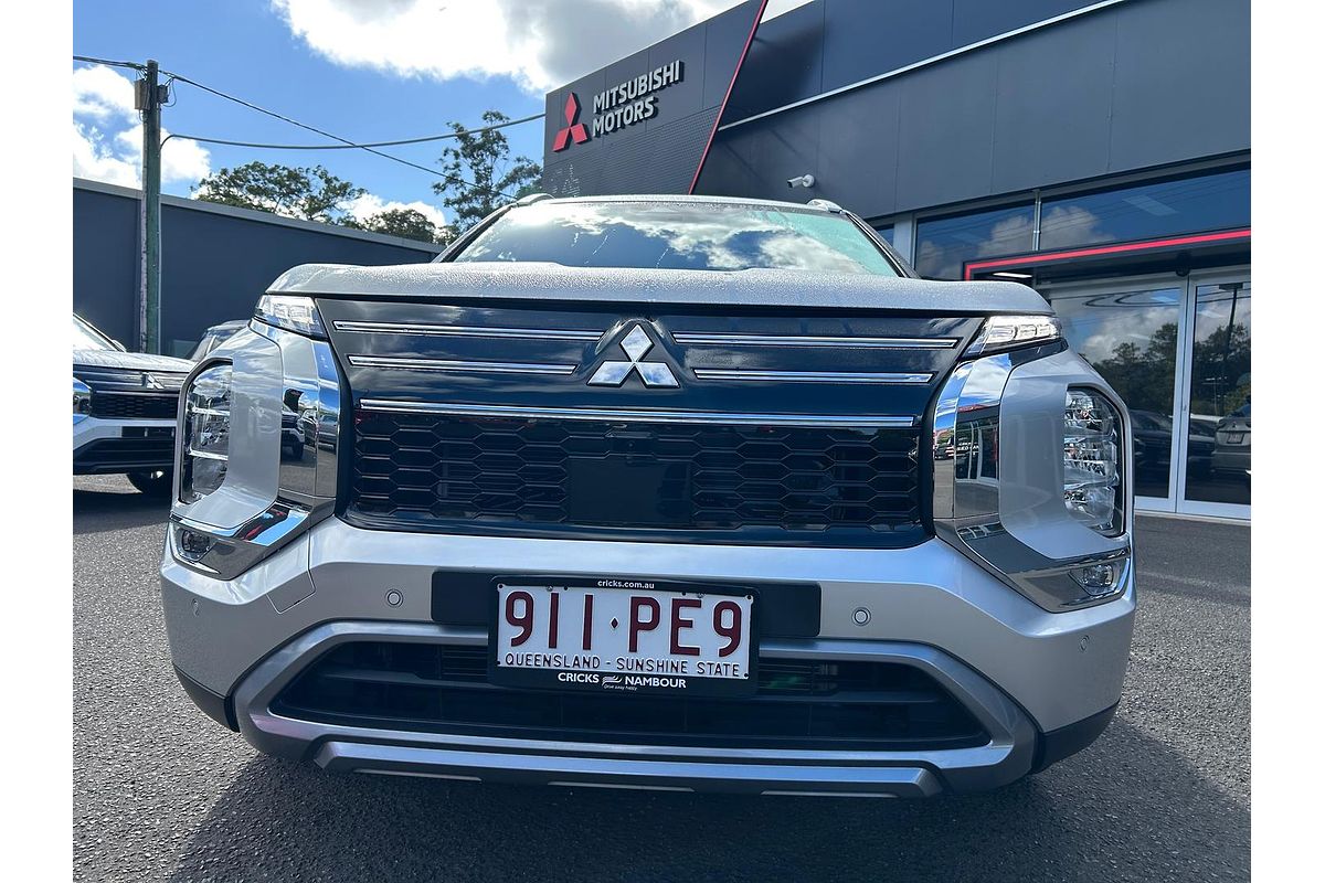 2025 Mitsubishi Outlander LS ZM