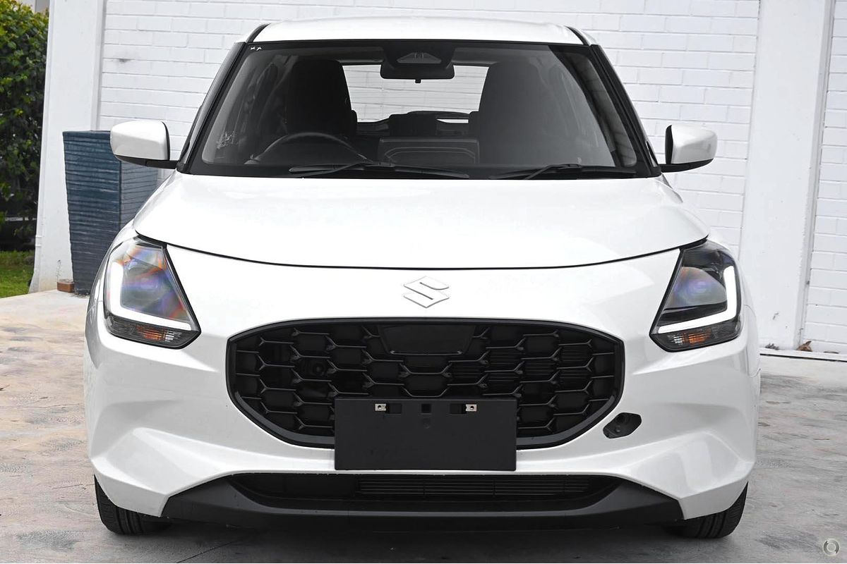 2025 Suzuki Swift Hybrid UZ