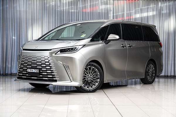 2023 Lexus LM LM500h Ultra Luxury TAWH15R