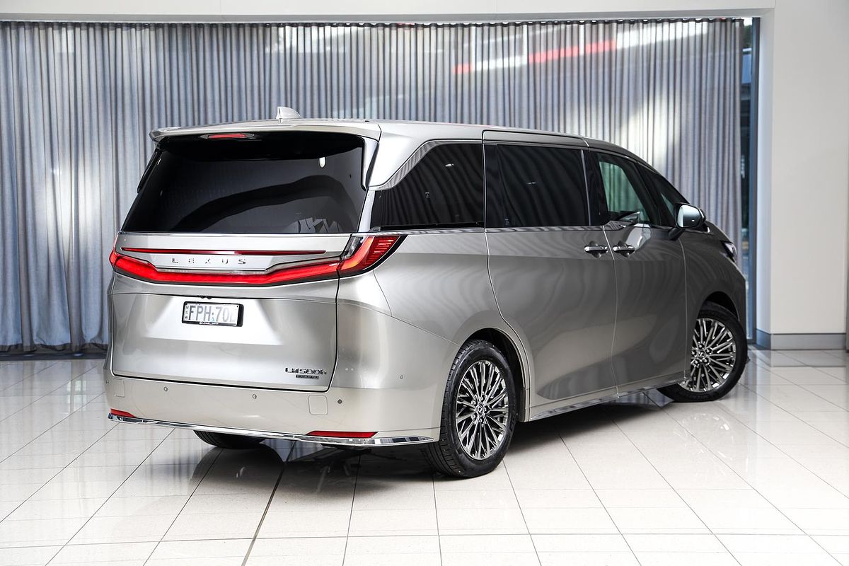 2023 Lexus LM LM500h Ultra Luxury TAWH15R