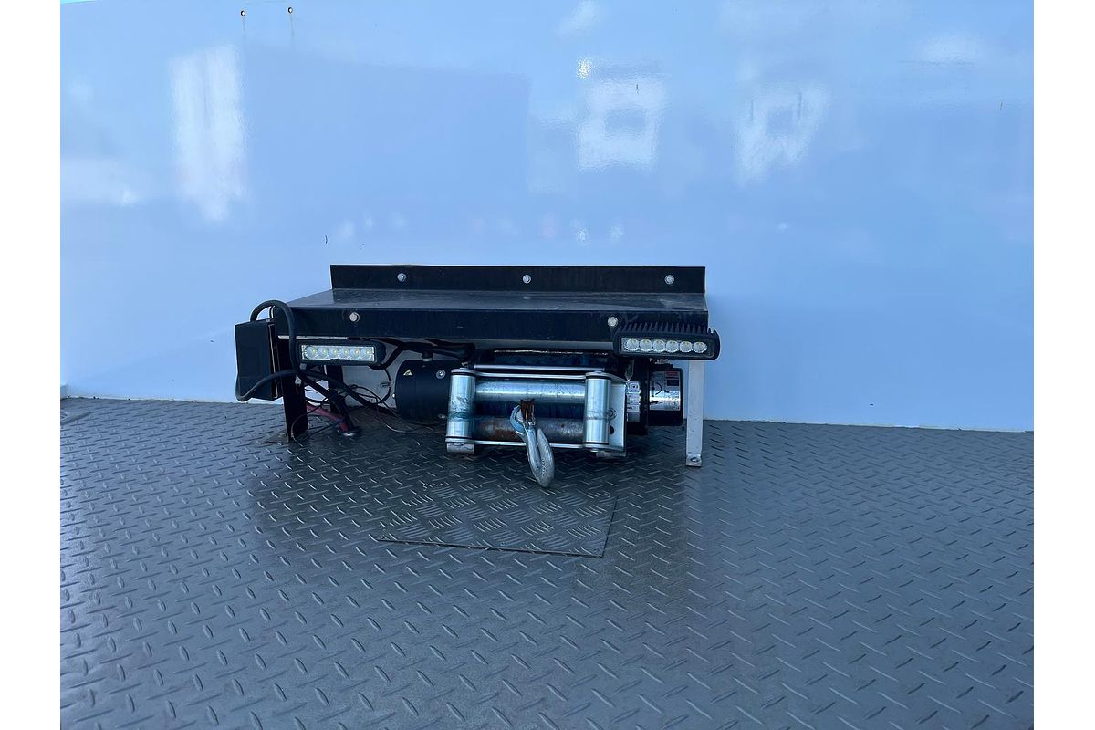 2018 Isuzu N Series NPR 75-190 image 15