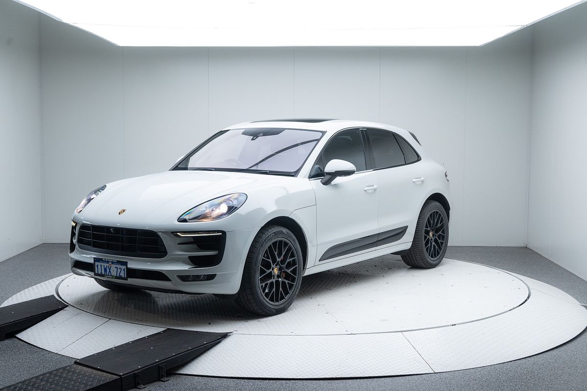 2016 Porsche Macan GTS 95B