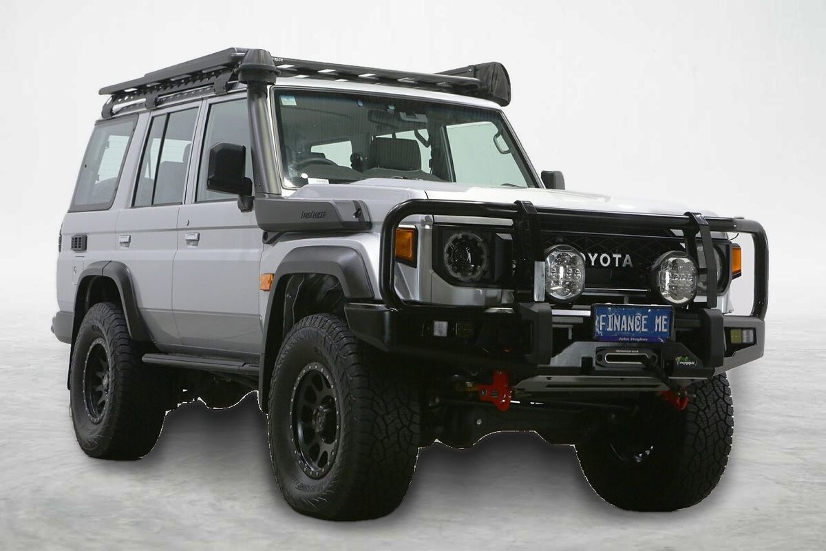 2025 Toyota Landcruiser GXL GDJL76R