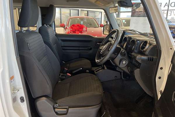 2024 Suzuki Jimny GLX GJ thumb-38