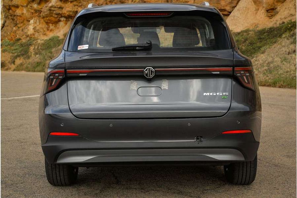 2025 MG MGS5 EV Essence 49 ZS3EM