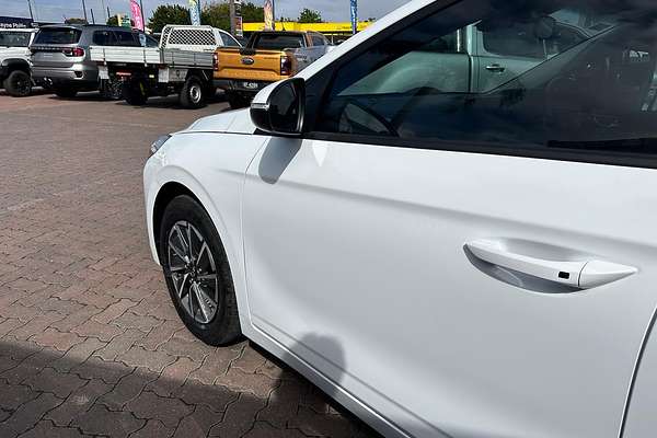 2021 Hyundai IONIQ Electric Elite AE.V4 thumb-17