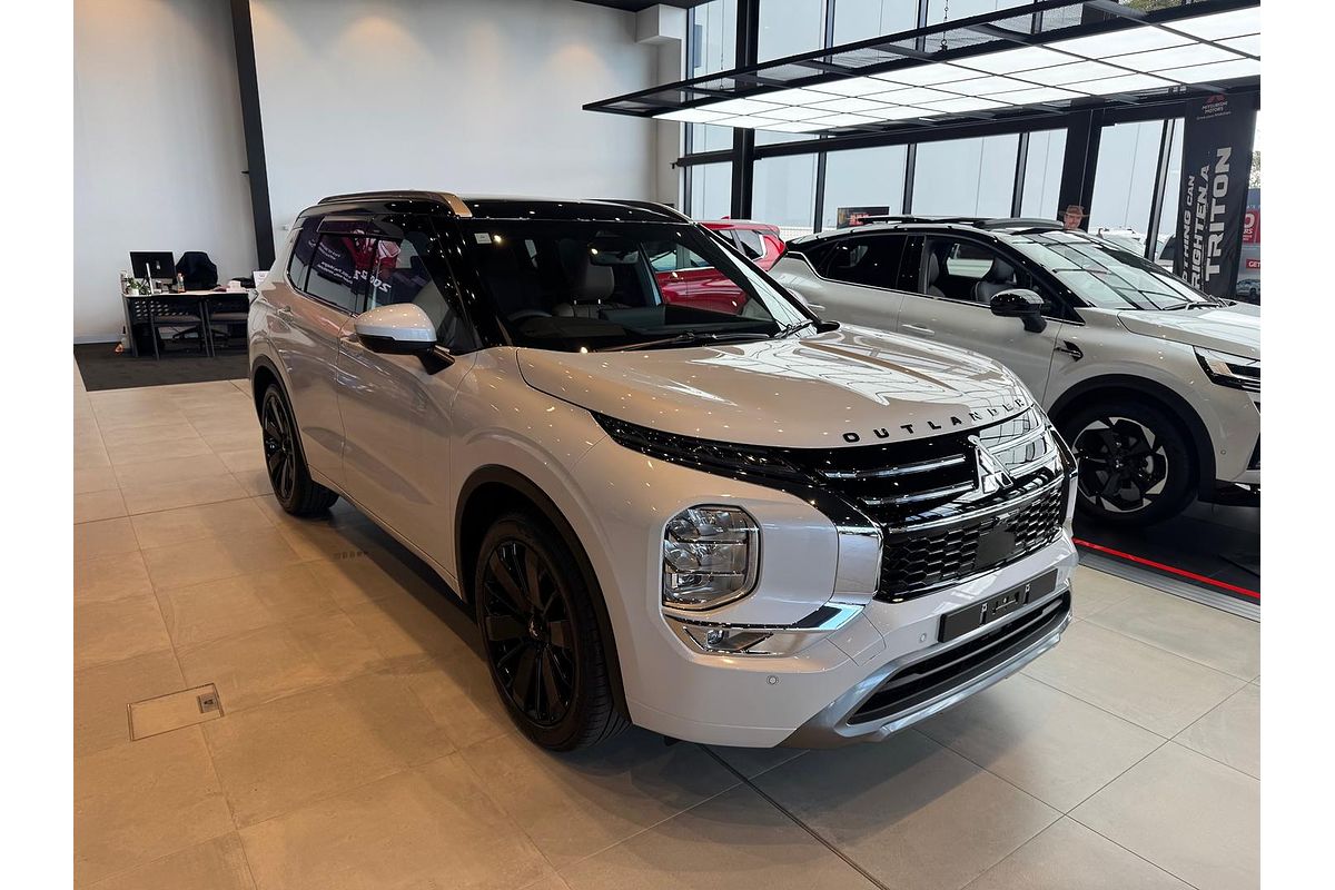 2026 Mitsubishi Outlander Exceed Tourer ZM