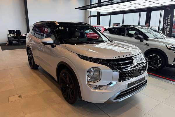 2026 Mitsubishi Outlander Exceed Tourer ZM