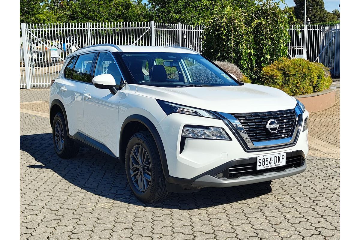 2023 Nissan X-TRAIL ST T33