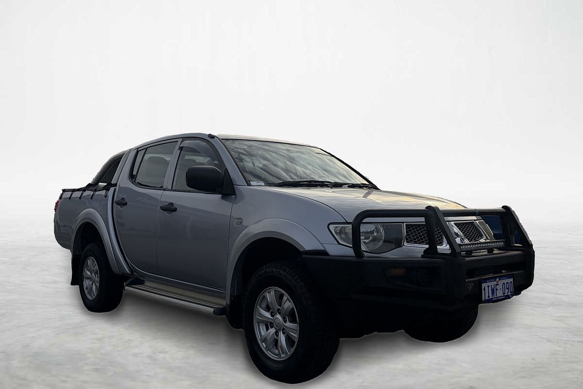 2013 Mitsubishi Triton GL-R MN 4X4