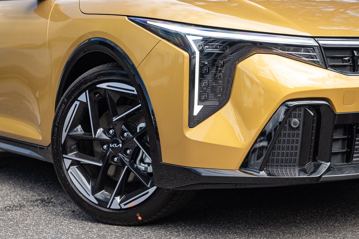 2026 Kia K4 GT-Line CL4m