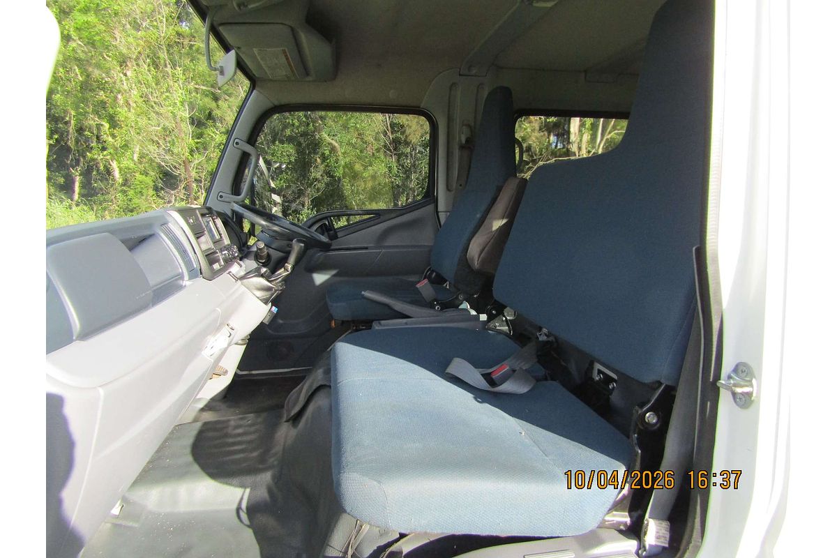 2016 Mitsubishi Canter 815 7.5 LWB FE 4x2
