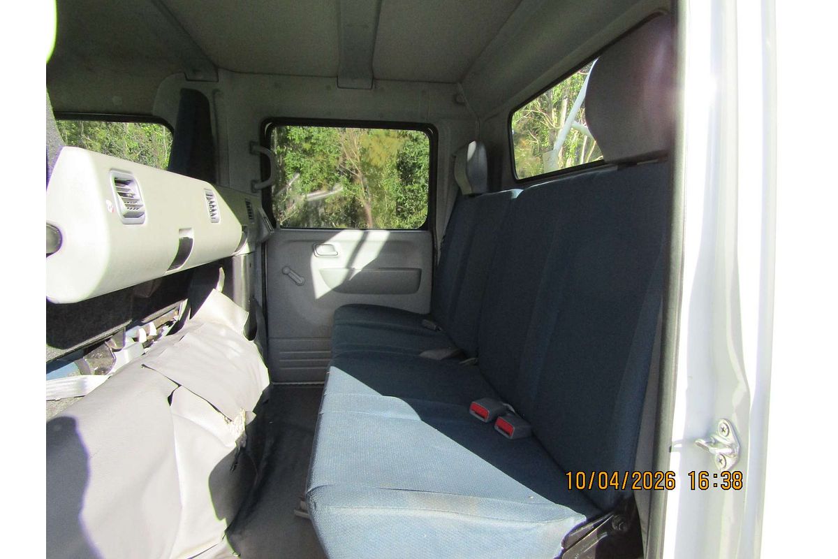 2016 Mitsubishi Canter 815 7.5 LWB FE 4x2 image 2
