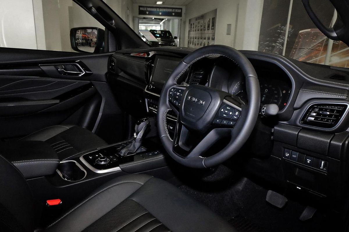 2025 Isuzu MU-X LS-T image 8