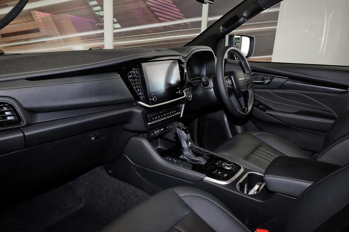 2025 Isuzu MU-X LS-T image 20