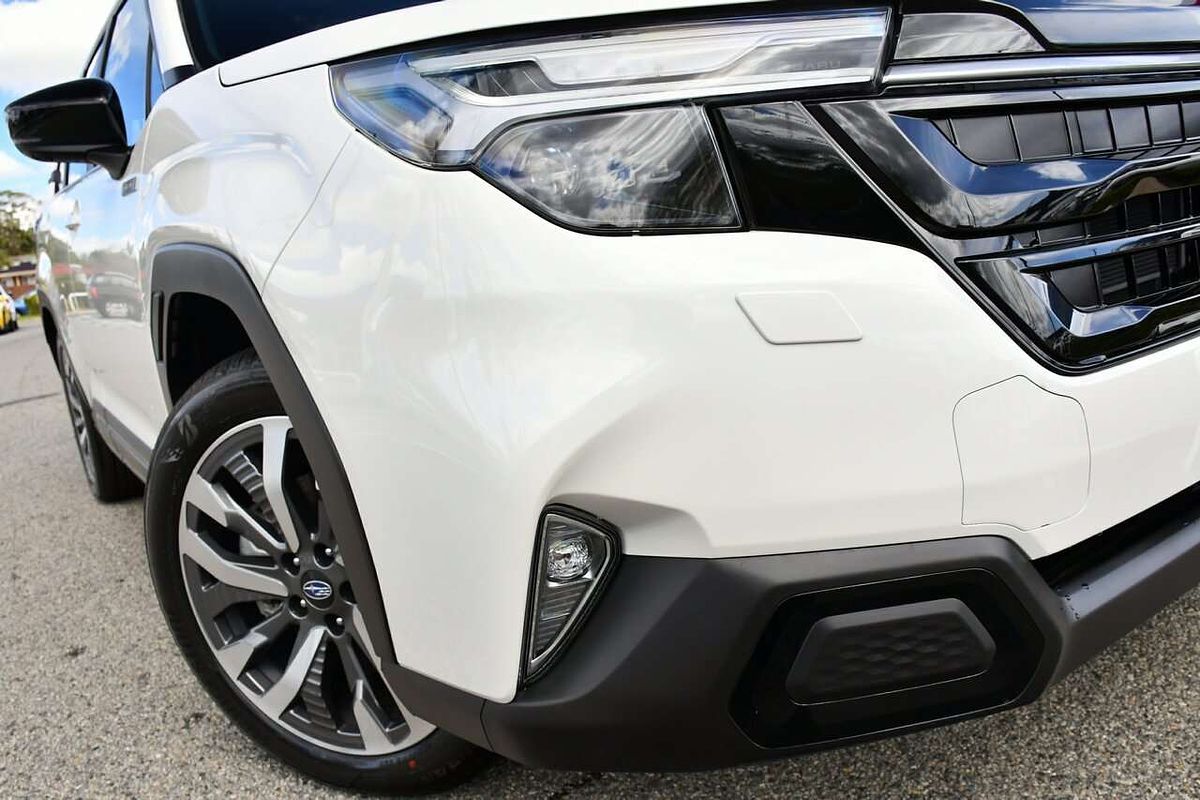2026 Subaru Forester Hybrid Touring S6