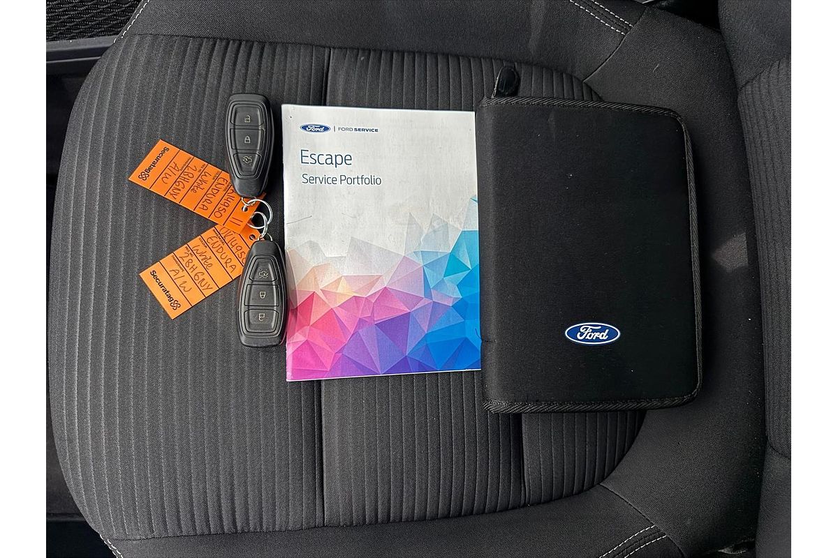 2020 Ford Escape ZH