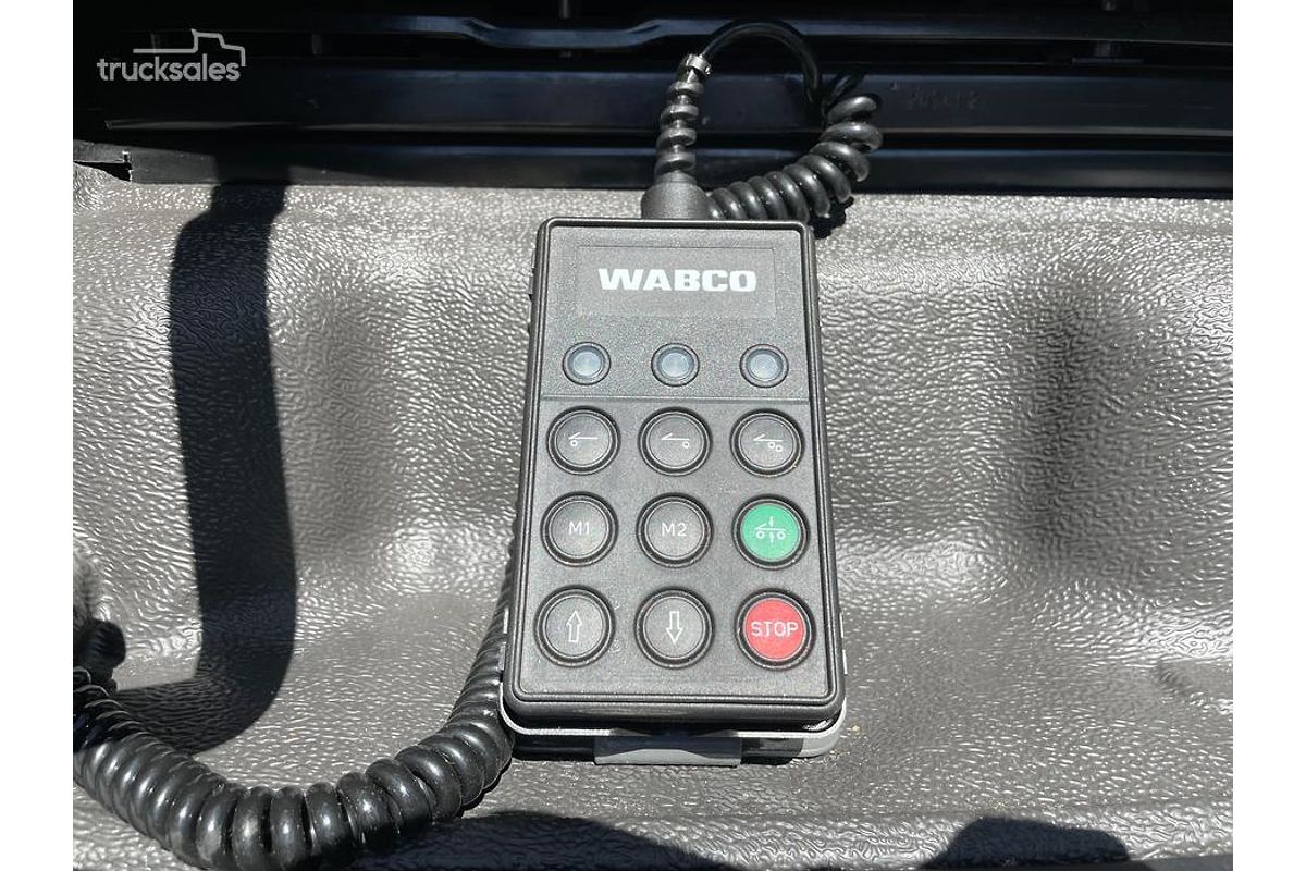 2025 Sitrak G7S Tipper image 12