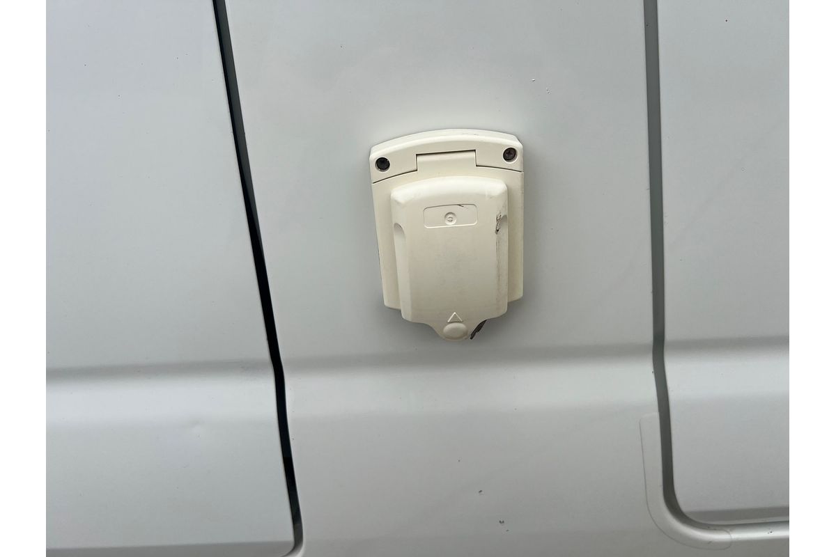 2020 Toyota Hiace GDH300R LWB image 16