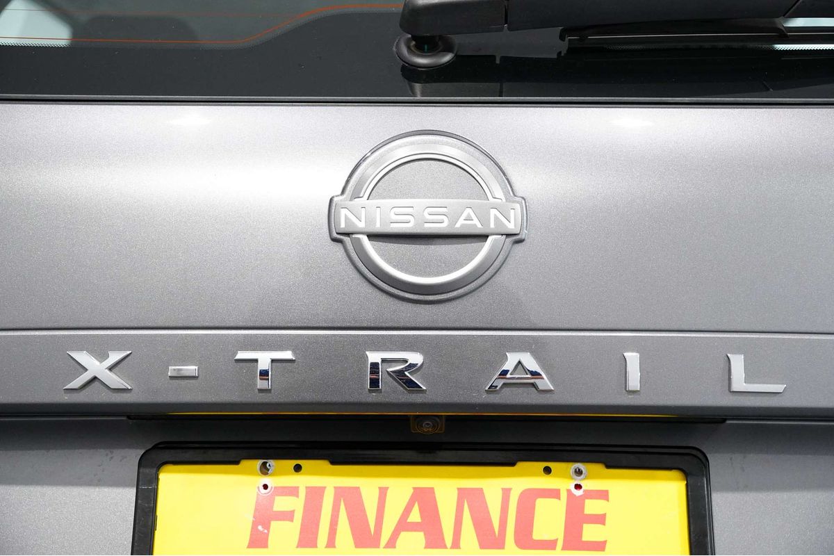 2025 Nissan X-TRAIL ST T33