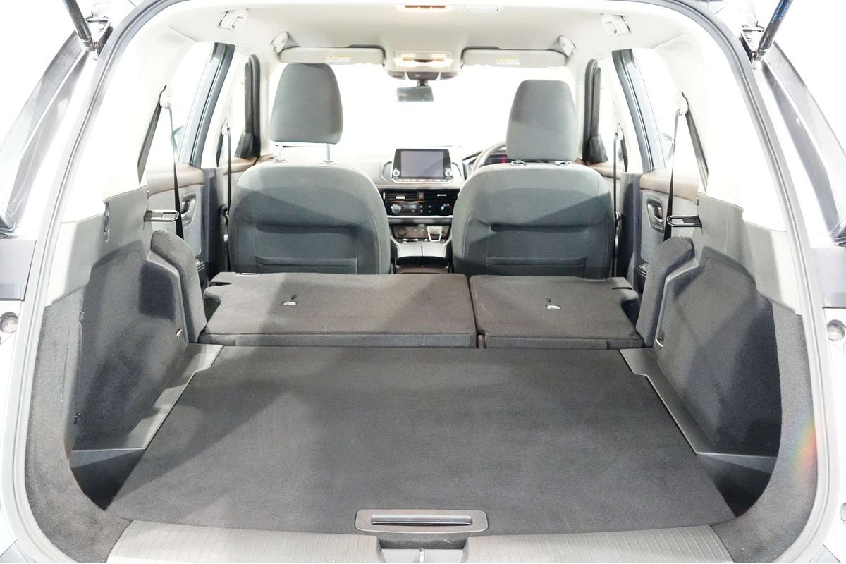2025 Nissan X-TRAIL ST T33