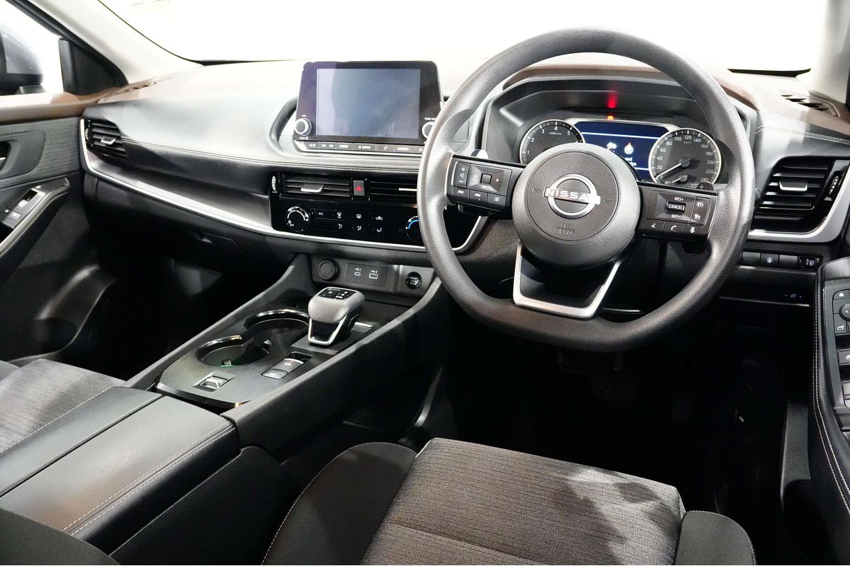 2025 Nissan X-TRAIL ST T33