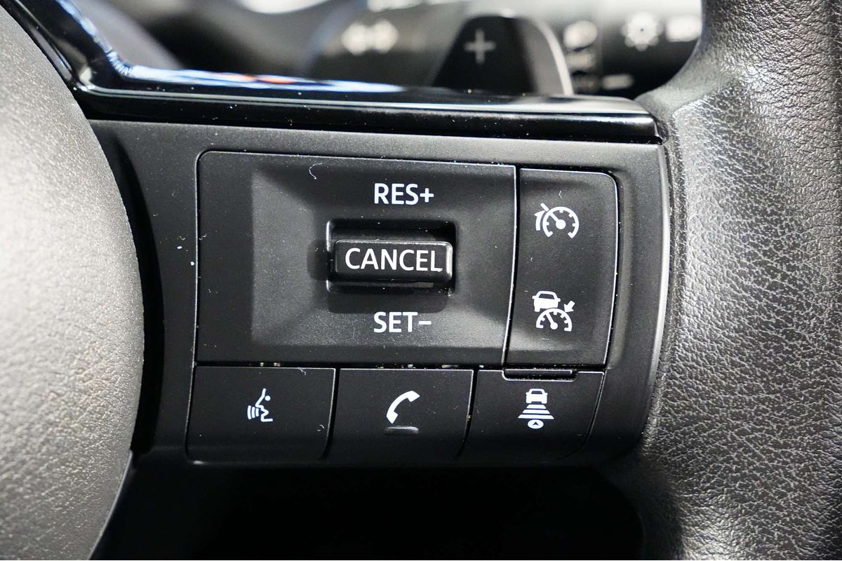 2025 Nissan X-TRAIL ST T33