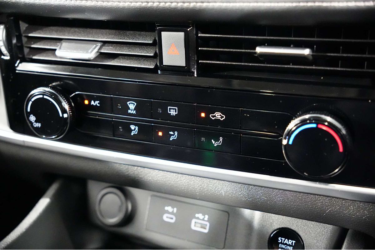 2025 Nissan X-TRAIL ST T33