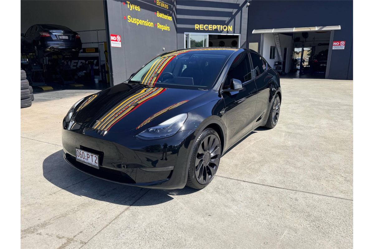 2023 Tesla Model Y Performance