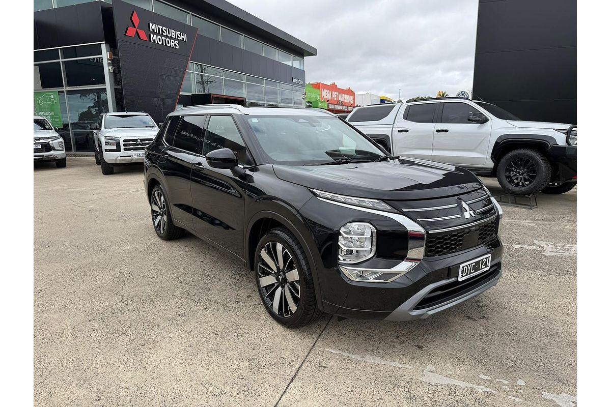 2025 Mitsubishi Outlander Exceed Tourer ZM