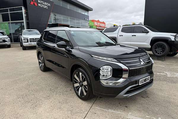 2025 Mitsubishi Outlander Exceed Tourer ZM