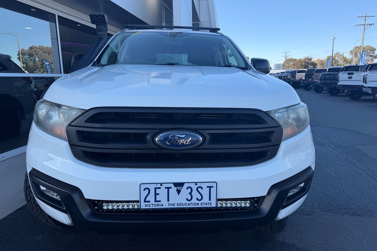 2016 Ford Everest Ambiente UA 3.2L