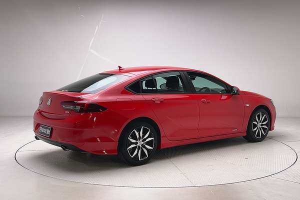 2018 Holden Commodore RS ZB thumb-7