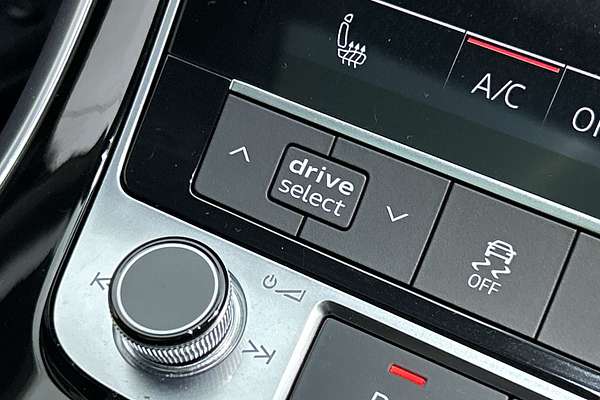 2021 Audi Q7 50 TDI 4M thumb-16