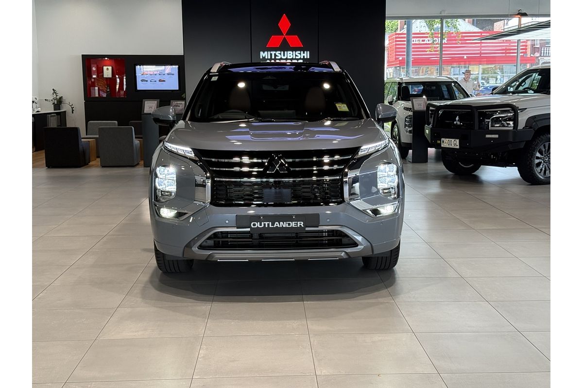 2026 Mitsubishi Outlander Exceed Tourer ZM