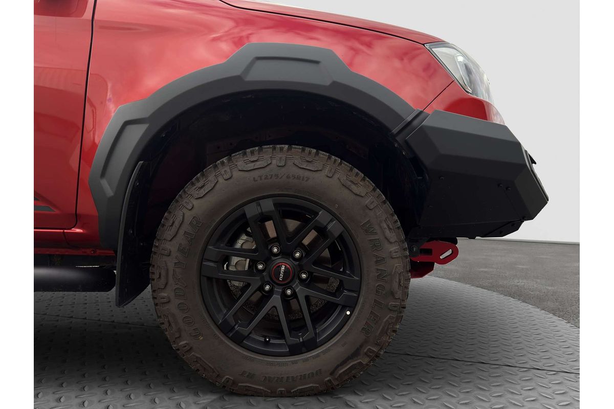 2025 Isuzu D-MAX BLADE 4X4