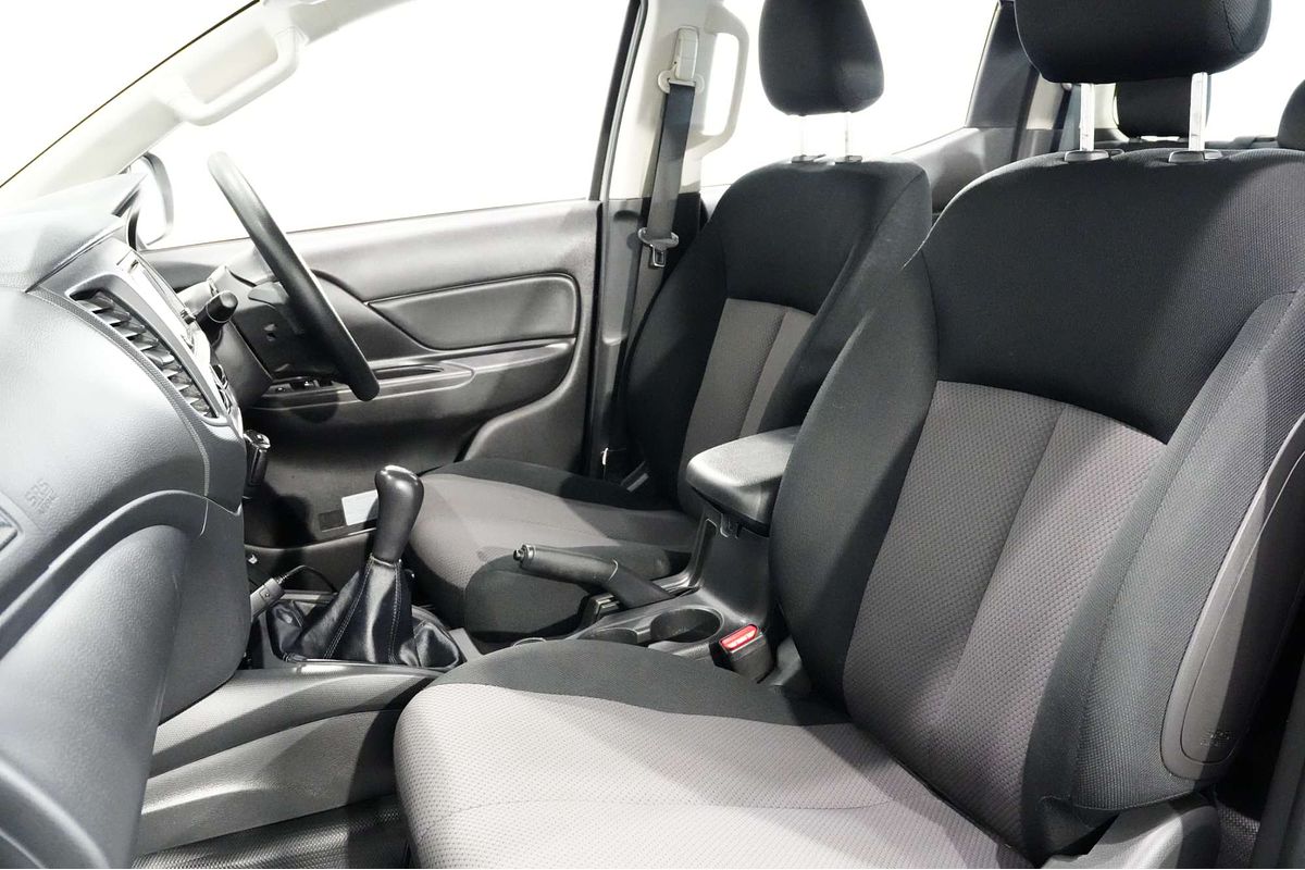 2020 Mitsubishi Triton GLX ADAS MR 4X4