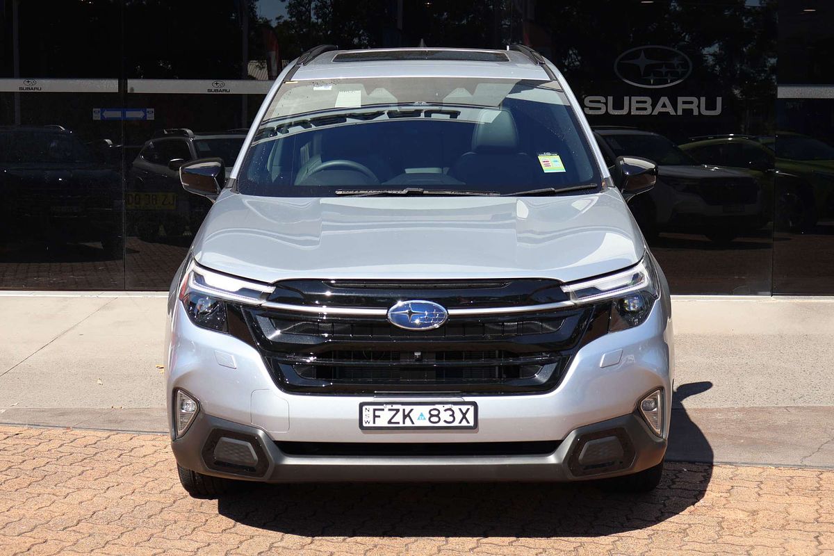 2025 Subaru Forester Hybrid Touring S6