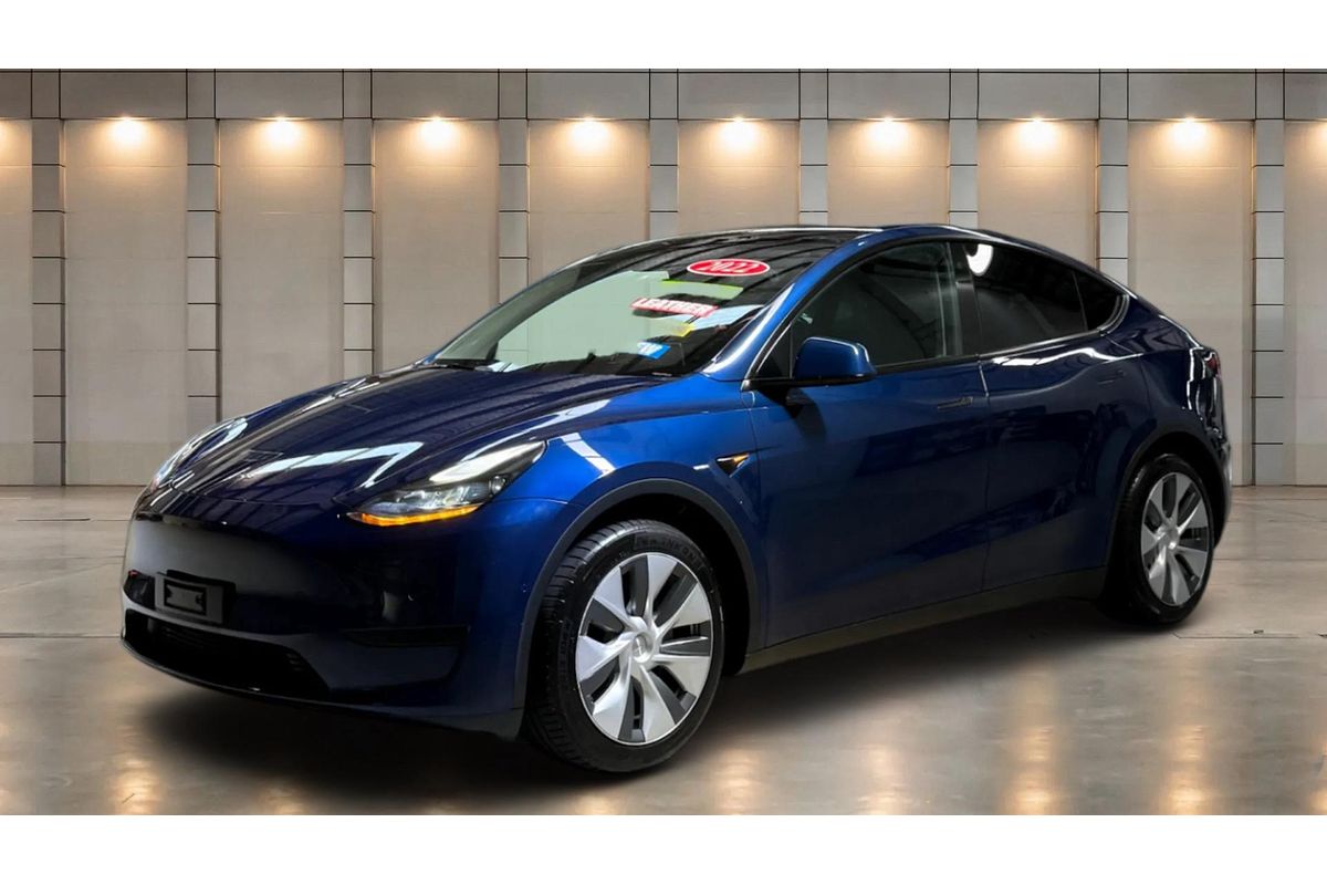2022 Tesla Model Y Rear-Wheel Drive