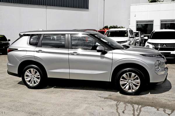 2026 Mitsubishi Outlander ES ZM