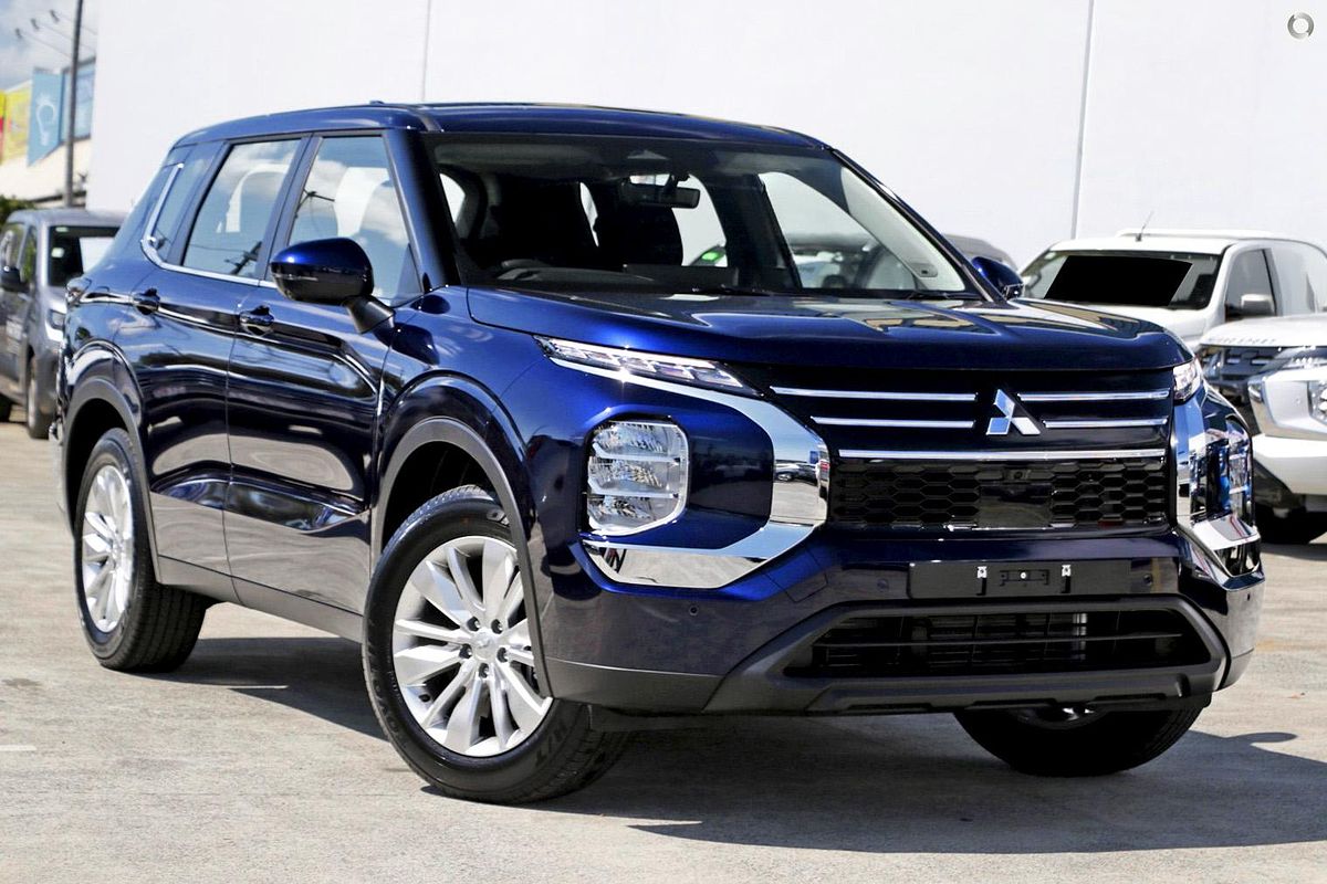 2025 Mitsubishi Outlander ES ZM