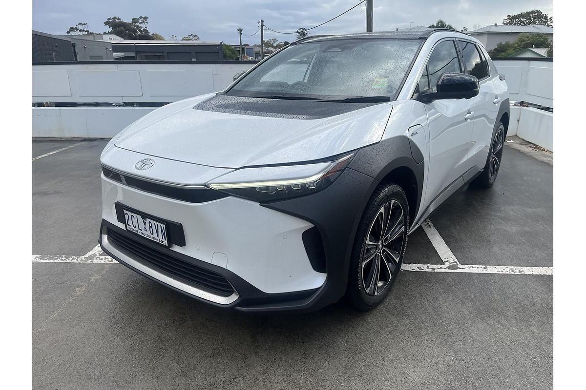 2024 Toyota bZ4X YEAM15R